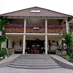 Camelot Club 3*