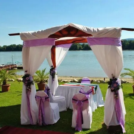 Camelot Club