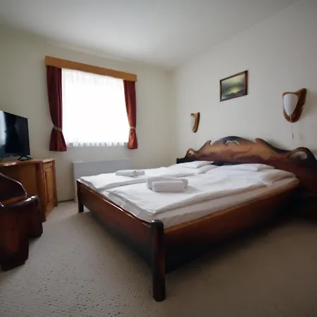 Camelot Club Vác