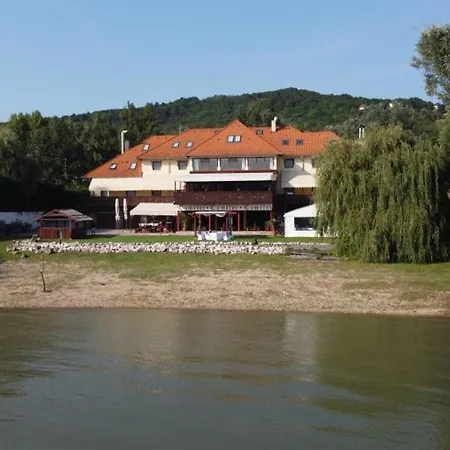 Camelot Club