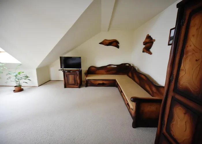 Camelot Club Szálloda Vác