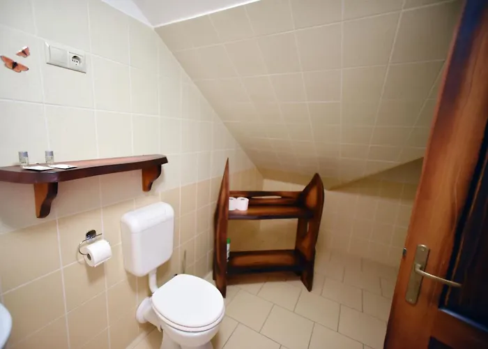 Camelot Club Szálloda